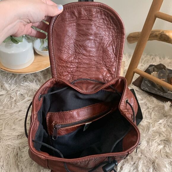 Vintage 90’s Y2K Brown Leather Made In Mexico Mini Backpack Zip Back Straps - Picture 13 of 17